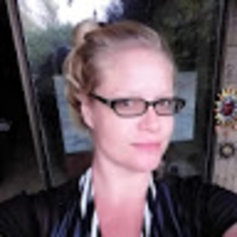 Meet your Posher, Adrienne